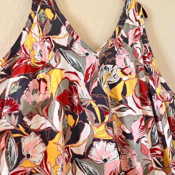 Torrid Challis Stitch Detail Tank Floral 5x - Picture 4 of 4